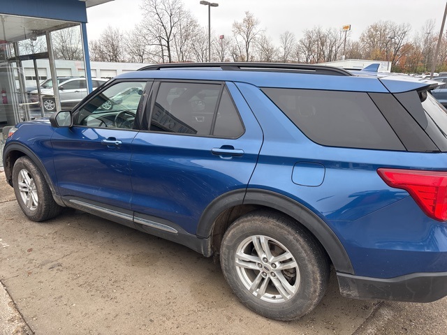 2020 Ford Explorer XLT photo 3