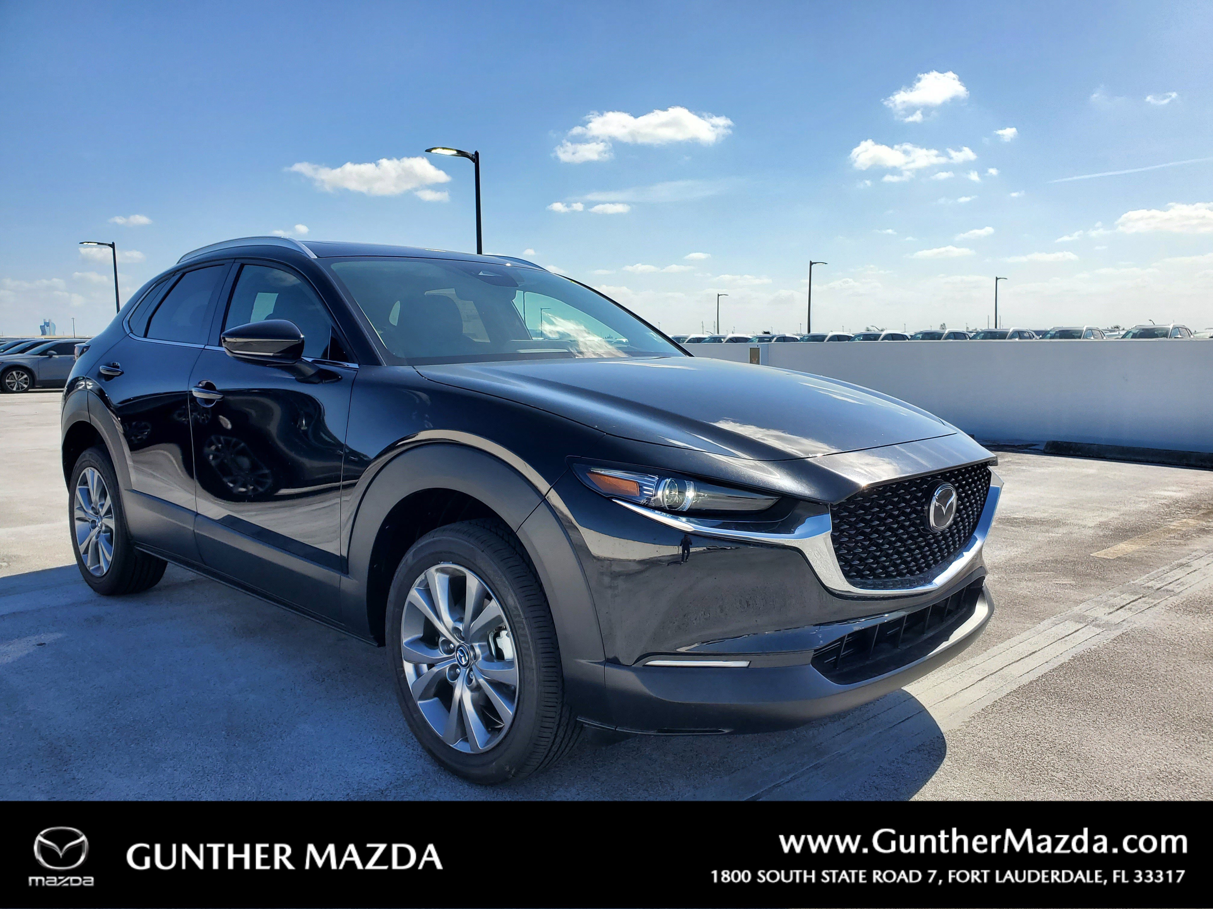 2025 Mazda CX-30 Premium's photo