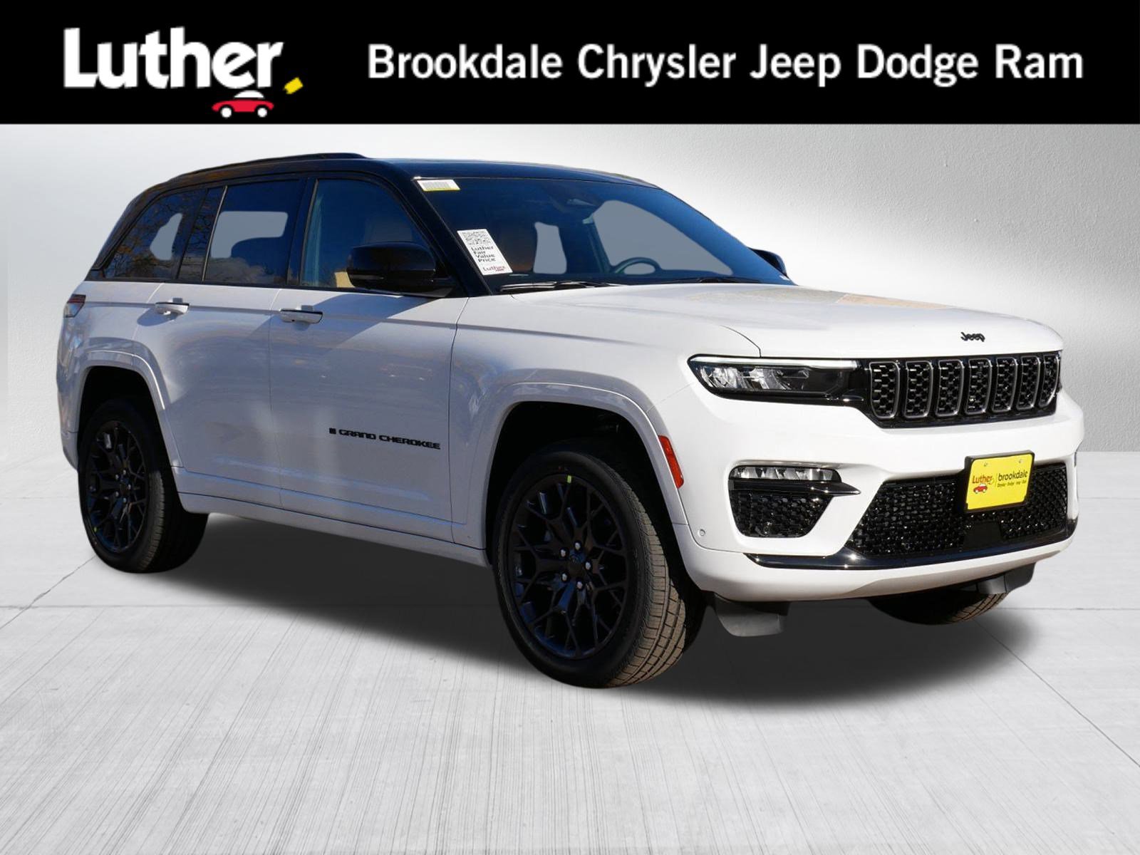 2025 Jeep Grand Cherokee Summit's photo