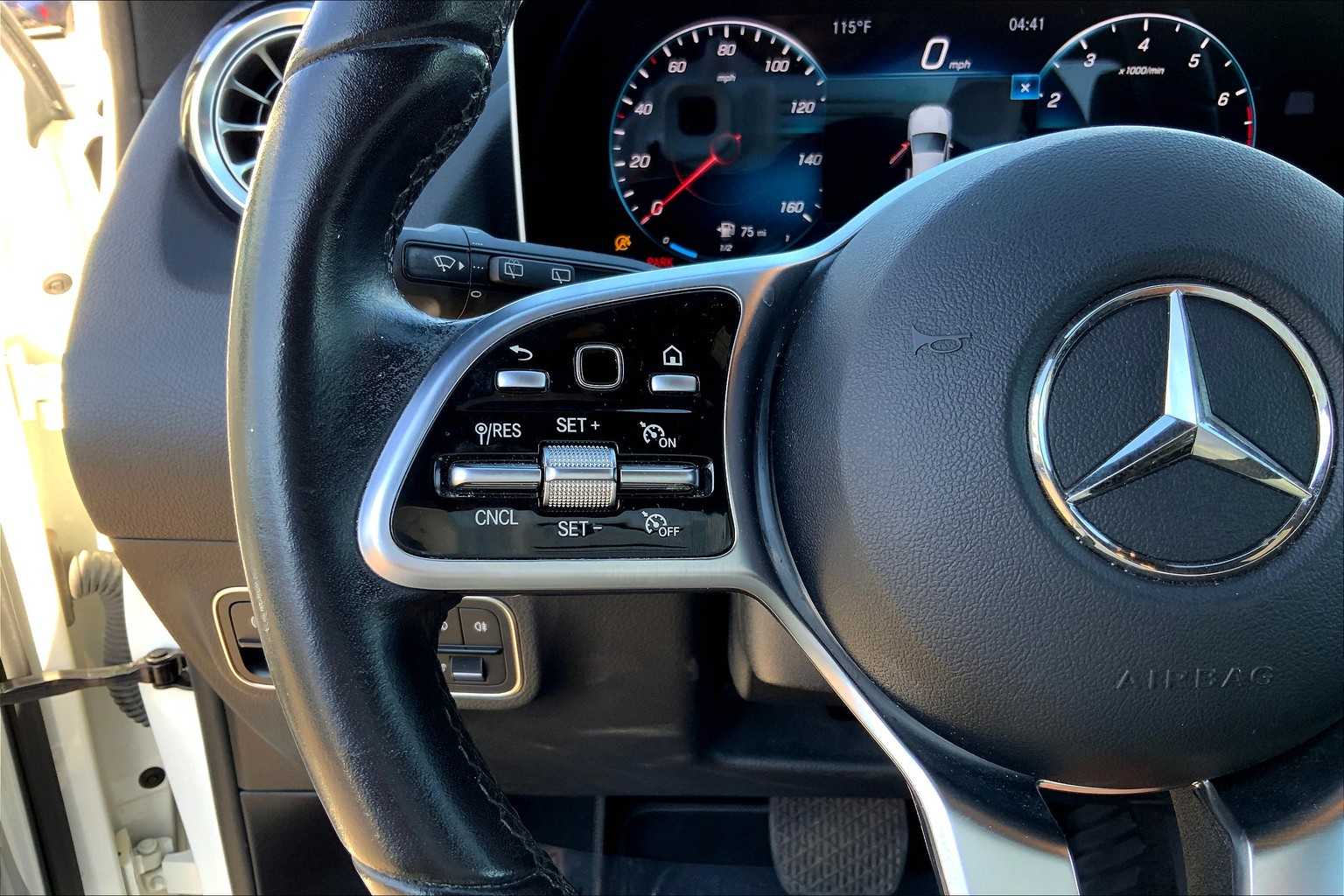 2021 Mercedes Benz GLA 250 photo 22