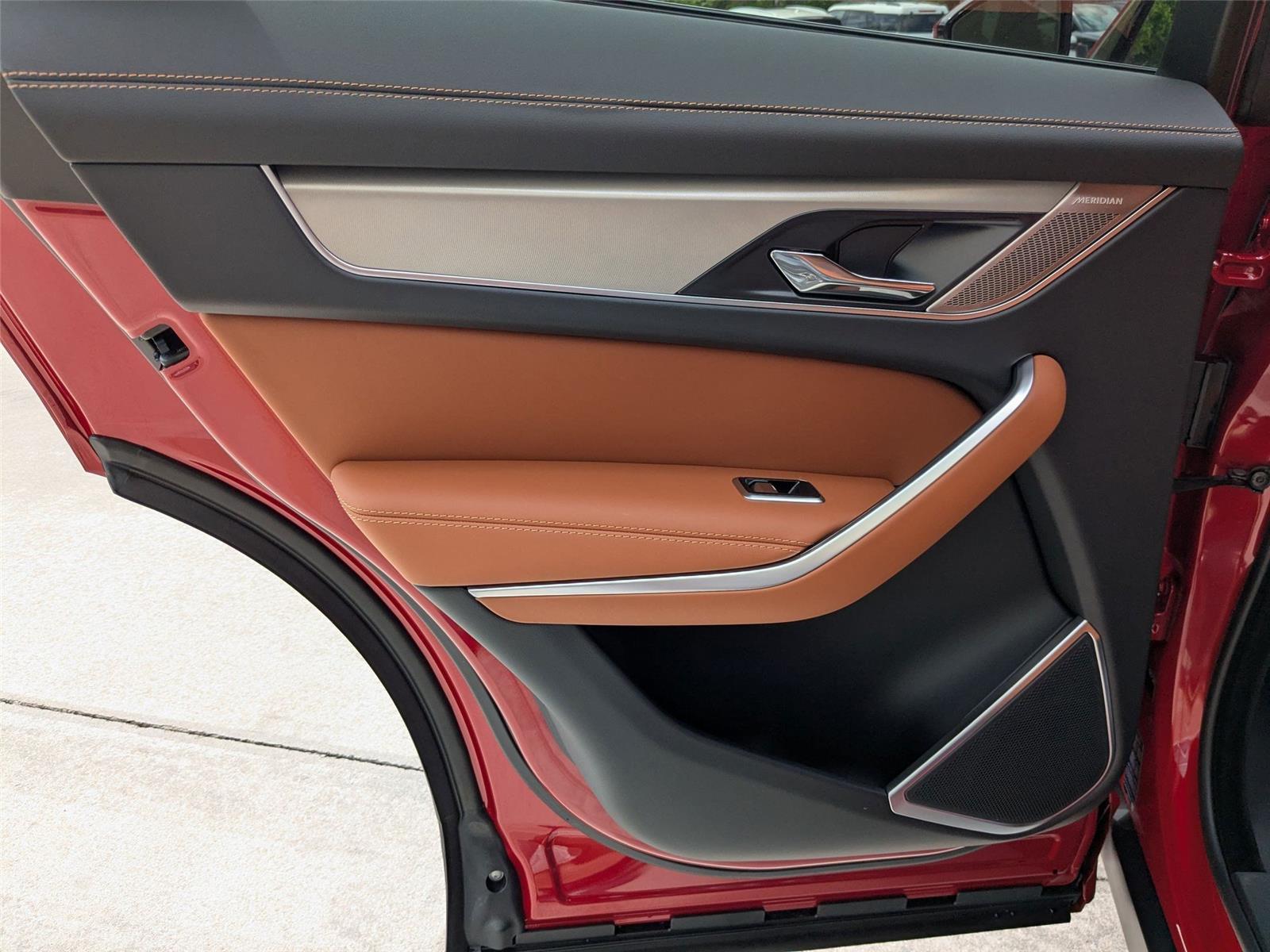 2026 Jaguar F-PACE P250 R-Dynamic S photo 24