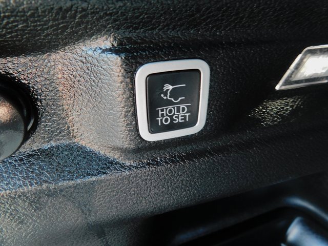 2023 Jeep Grand Cherokee Laredo Altitude photo 14