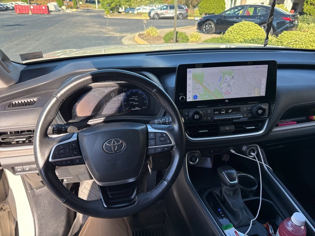 2024 Toyota Grand Highlander Limited photo 3