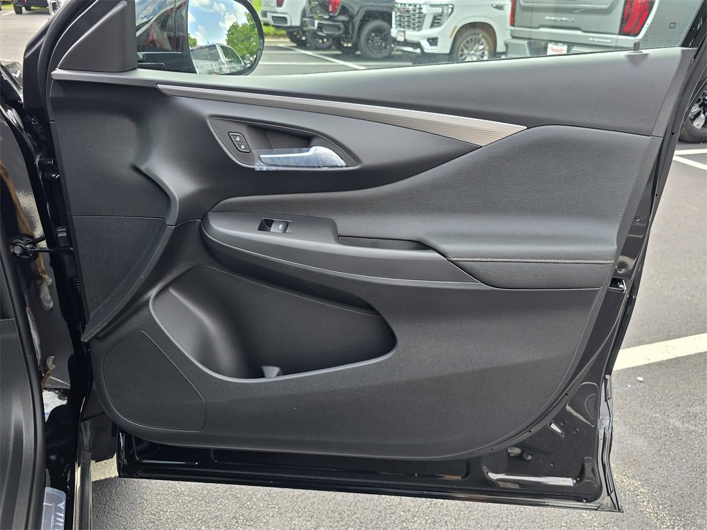 2025 Buick Envista Avenir photo 32
