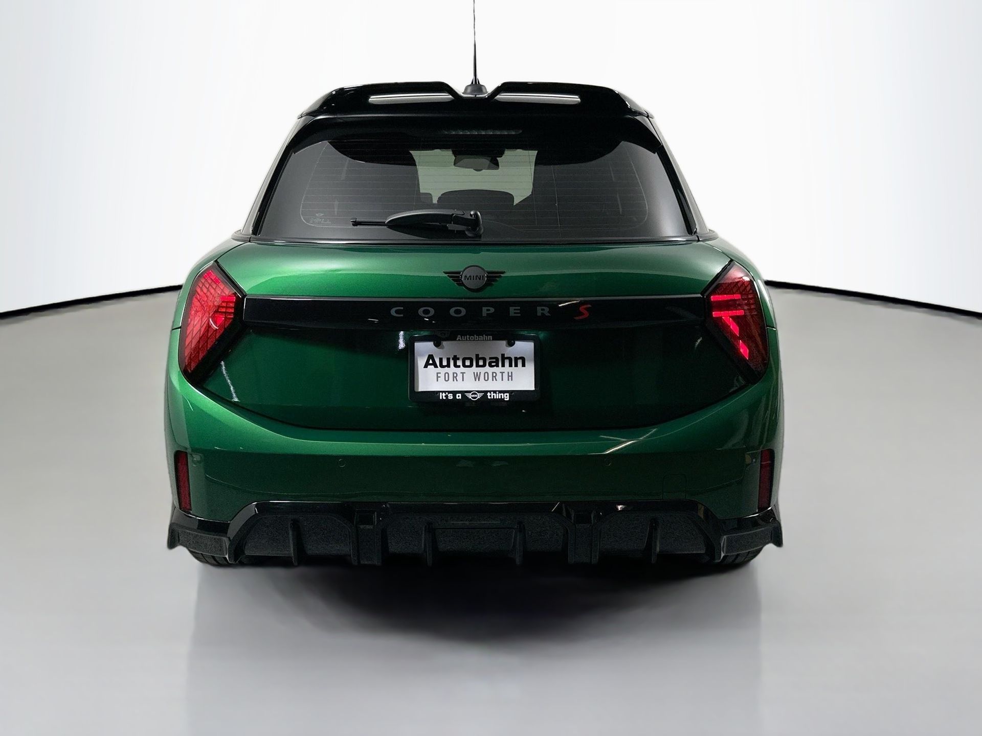 2025 Mini Cooper S Hardtop 4 Door photo 4