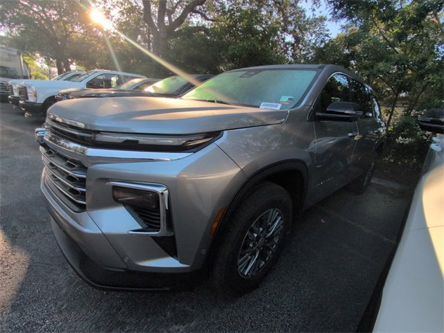 2026 Chevrolet Traverse photo 4