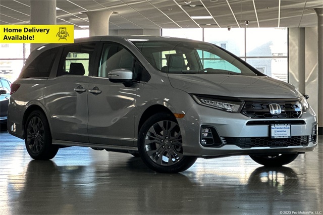 2026 Honda Odyssey Touring's photo