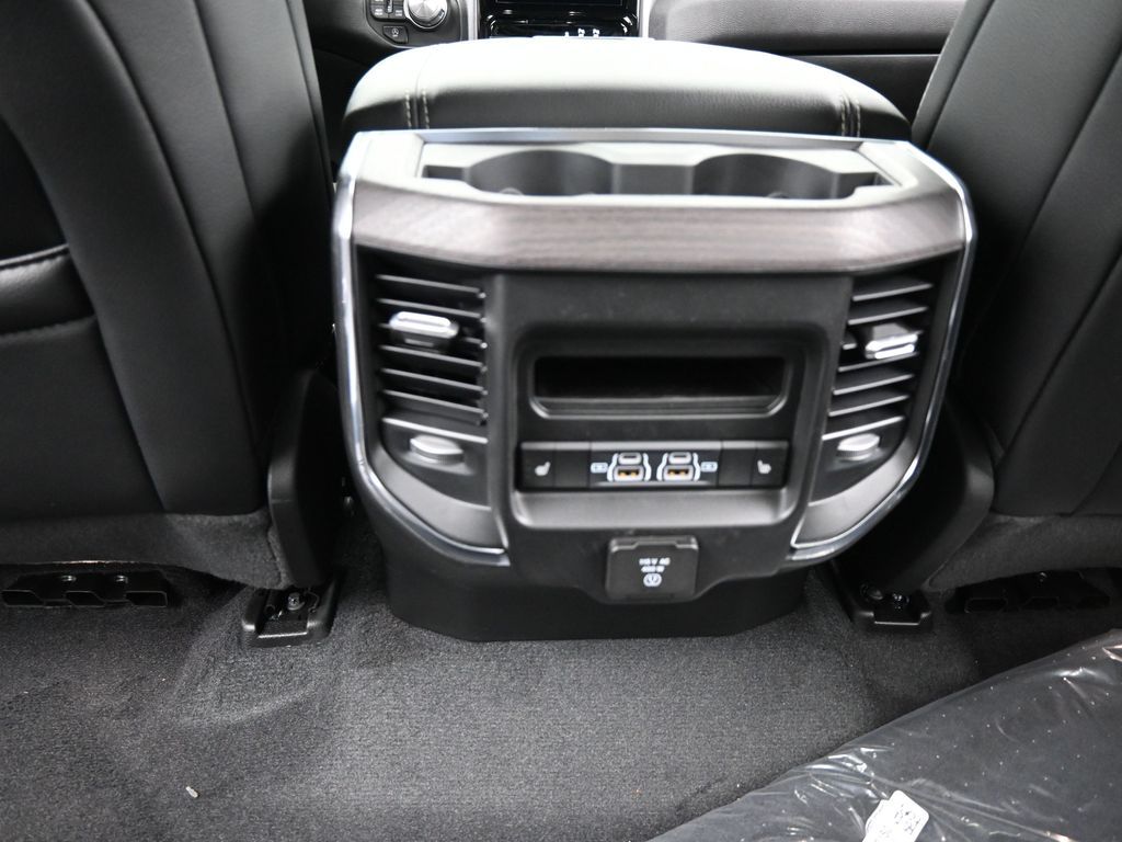 2025 Ram 1500 Laramie photo 29