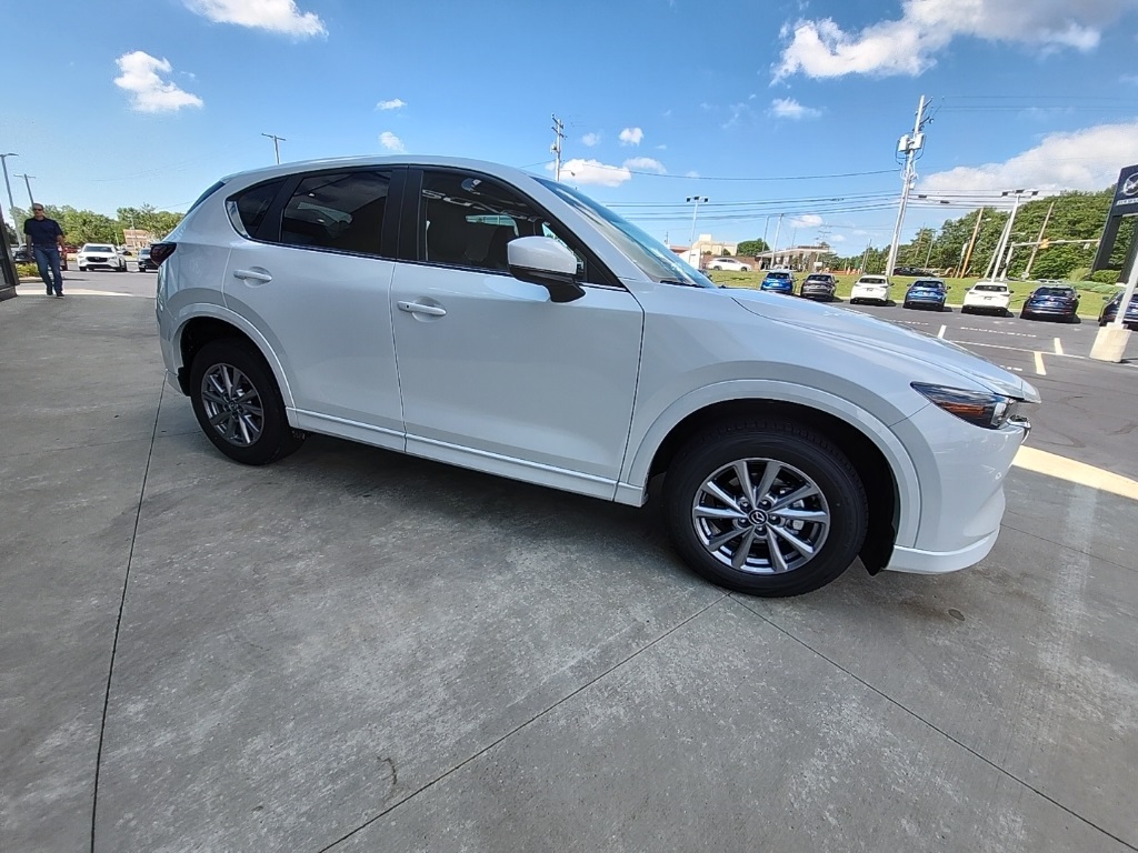 2025 Mazda CX-5 2.5 S Preferred photo 2