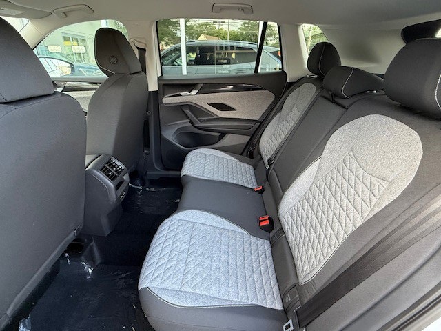 2025 Volkswagen Tiguan S photo 13