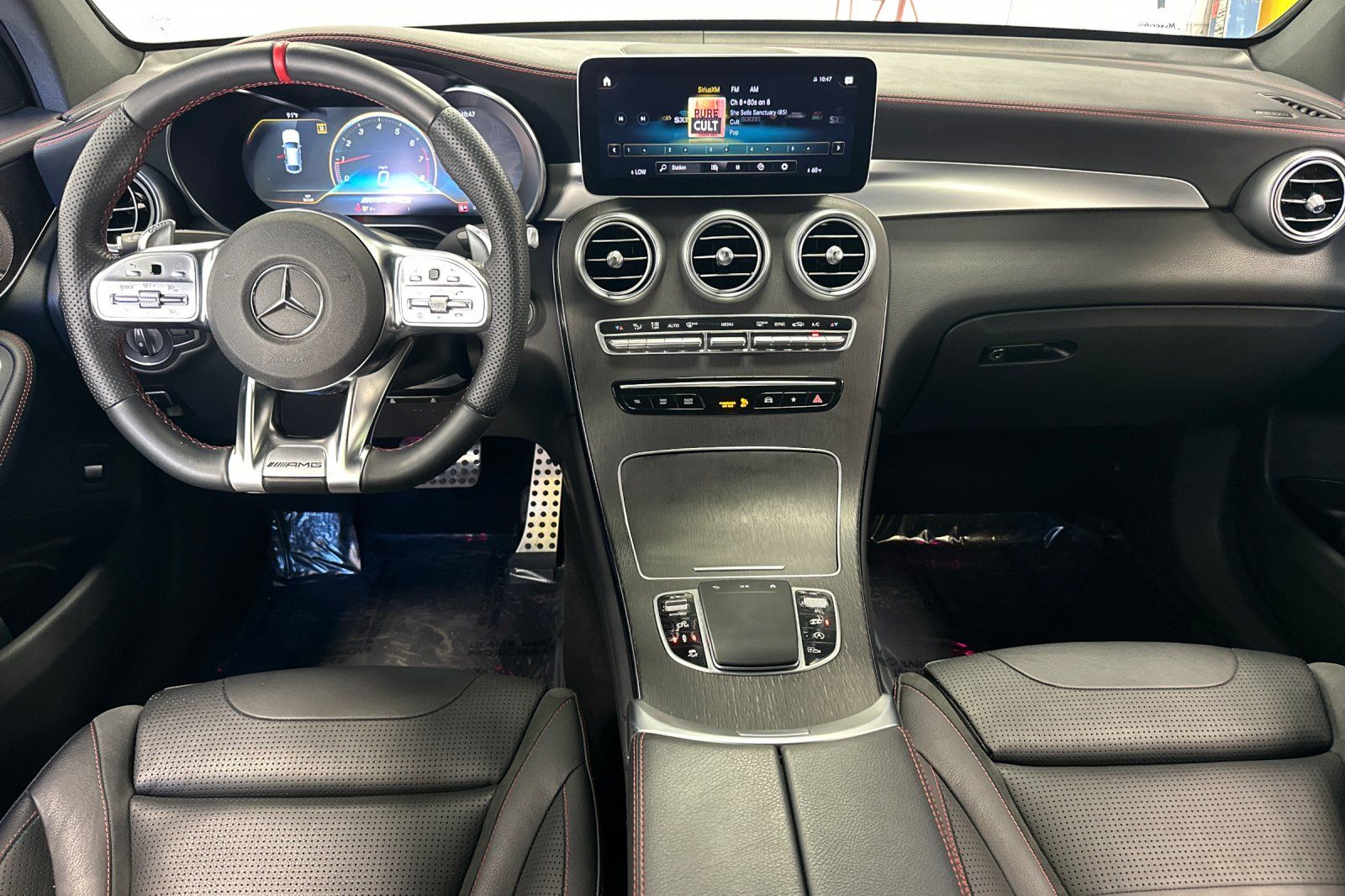 2023 Mercedes Benz GLC 43 AMG 4MATIC photo 4