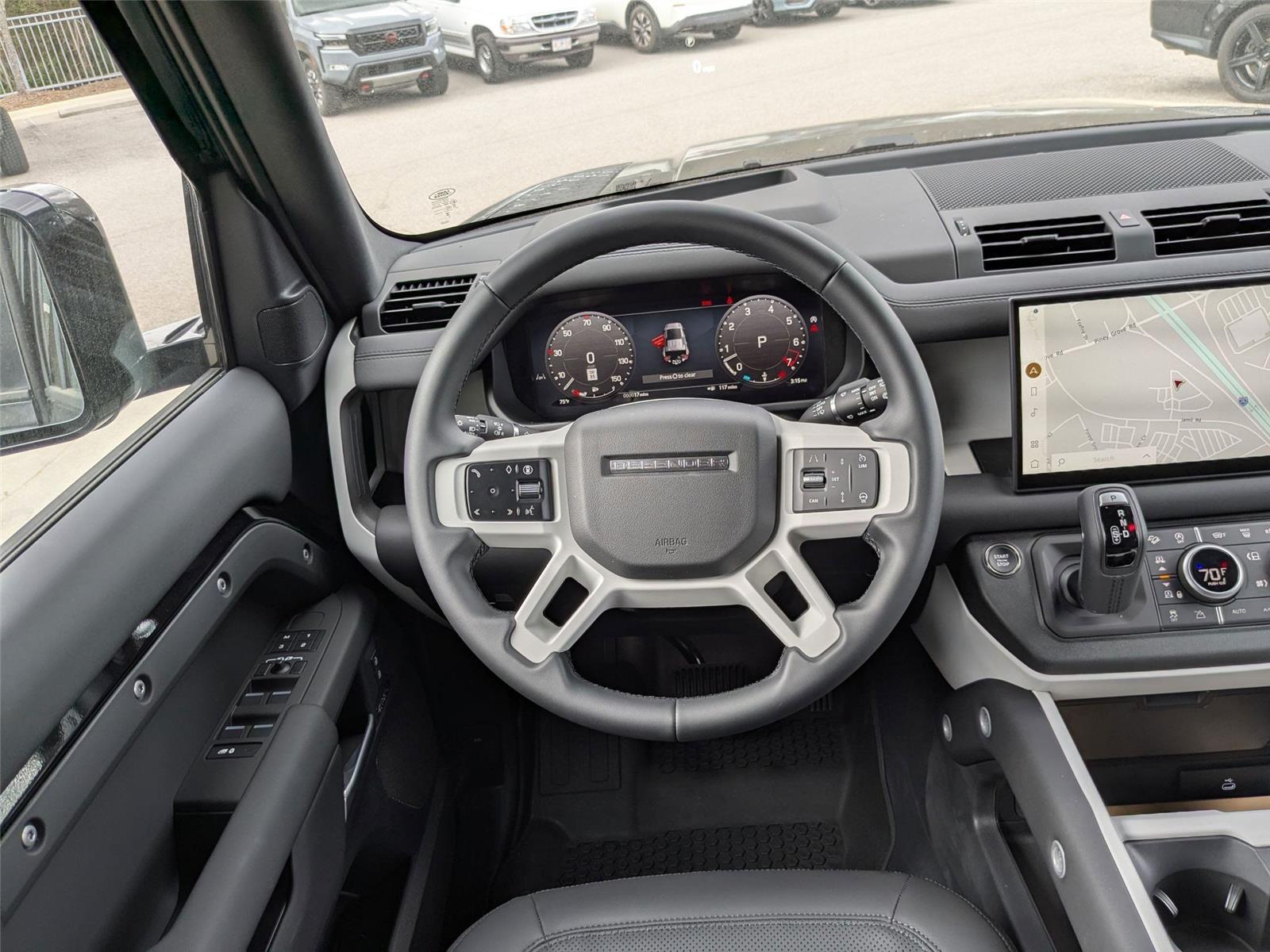 2025 Land Rover Defender 110 X-Dynamic SE photo 28
