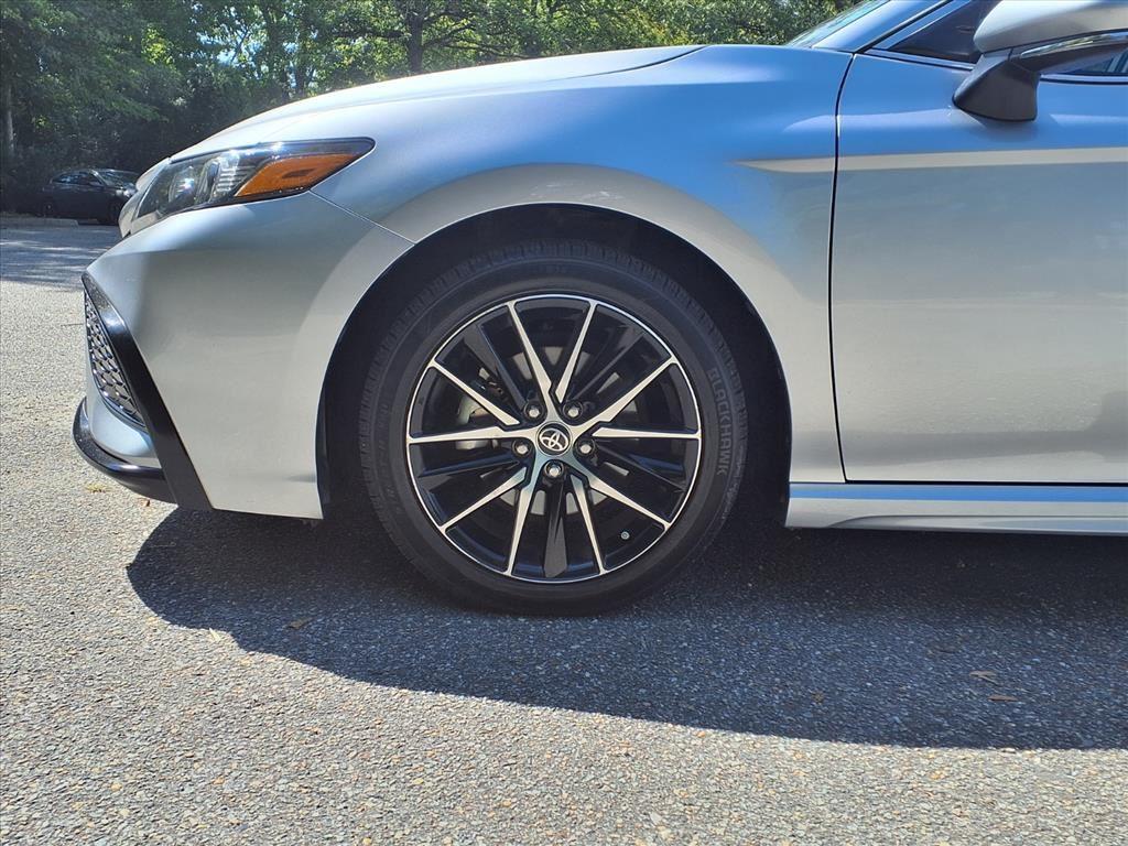 2024 Toyota Camry SE photo 4