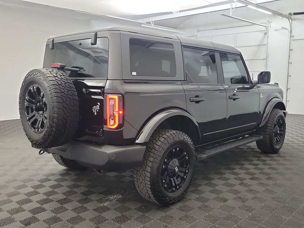 2023 Ford Bronco Outer Banks photo 7