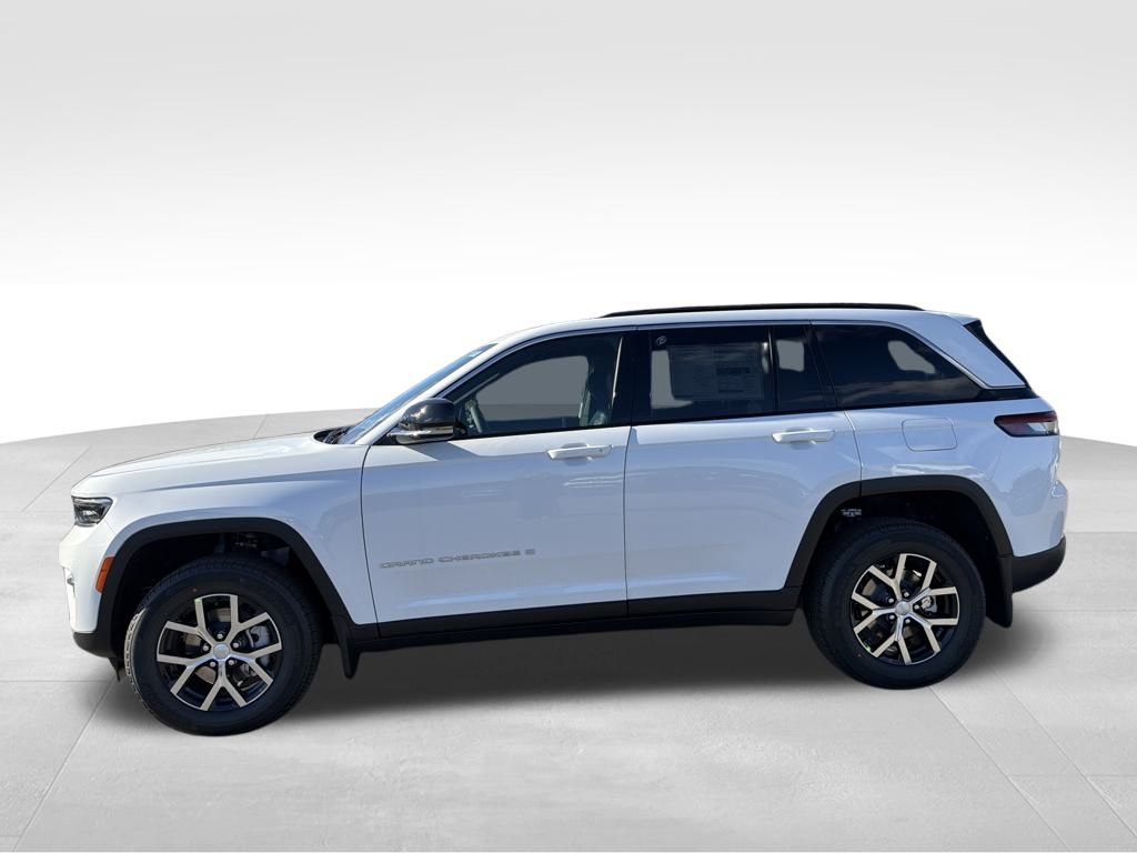 2025 Jeep Grand Cherokee Limited photo 3