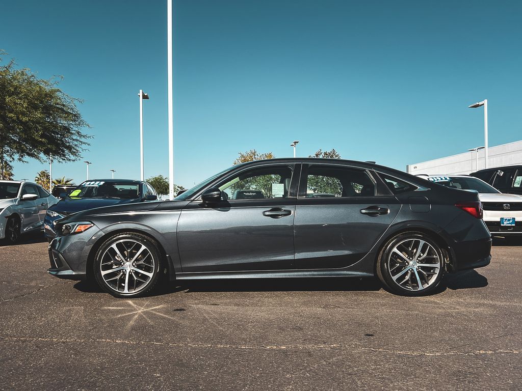 2022 Honda Civic Touring photo 4