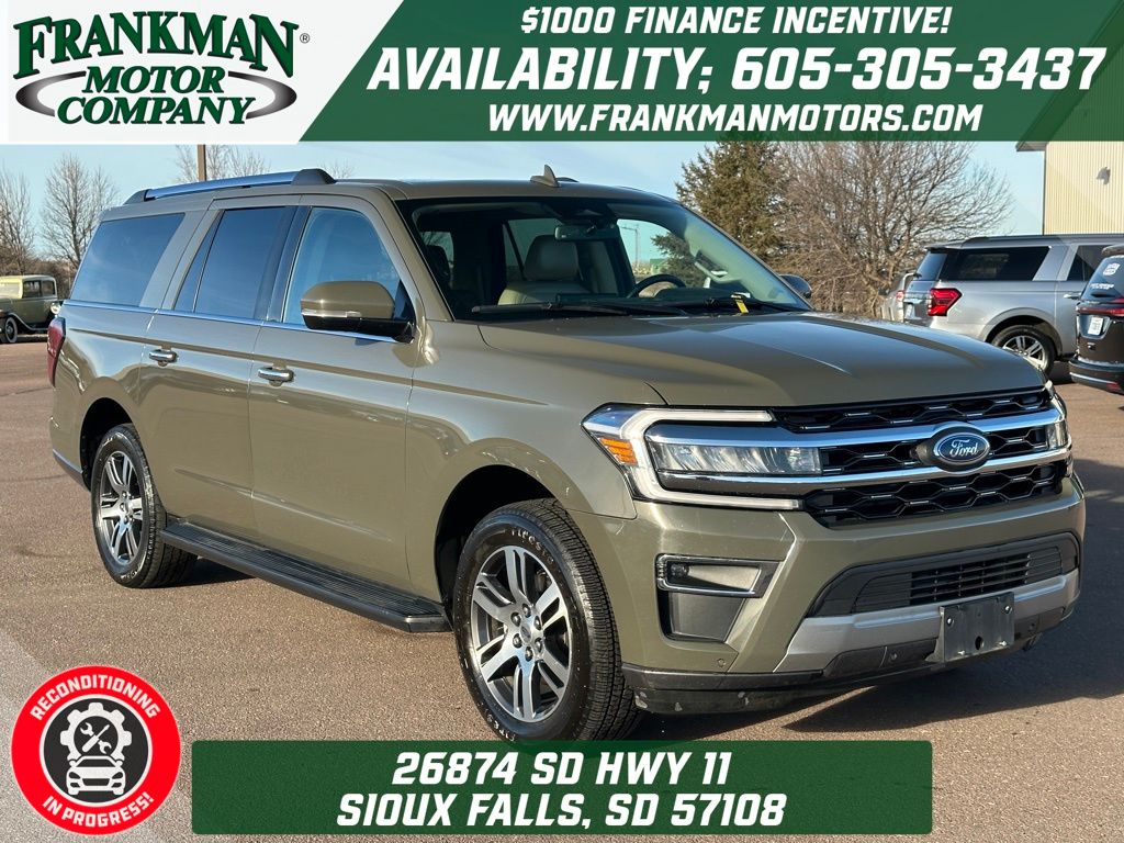 2024 Ford Expedition Limited's photo