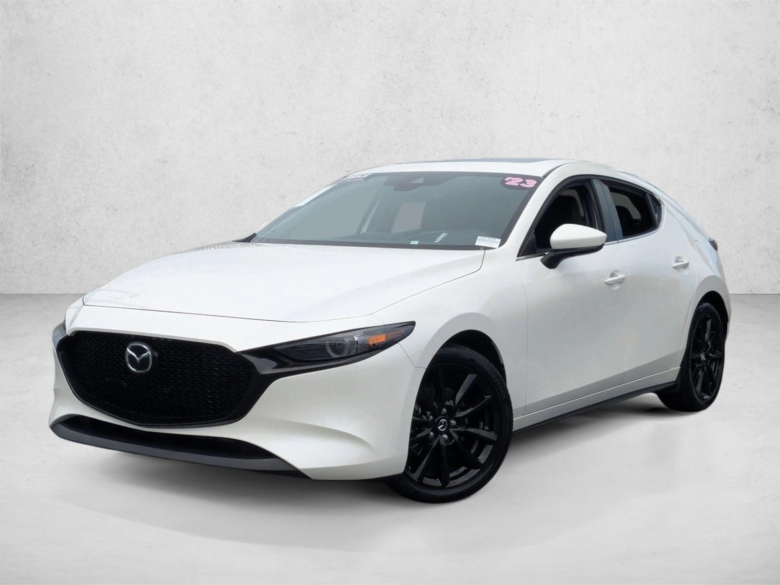 2023 Mazda Mazda3 Premium's photo