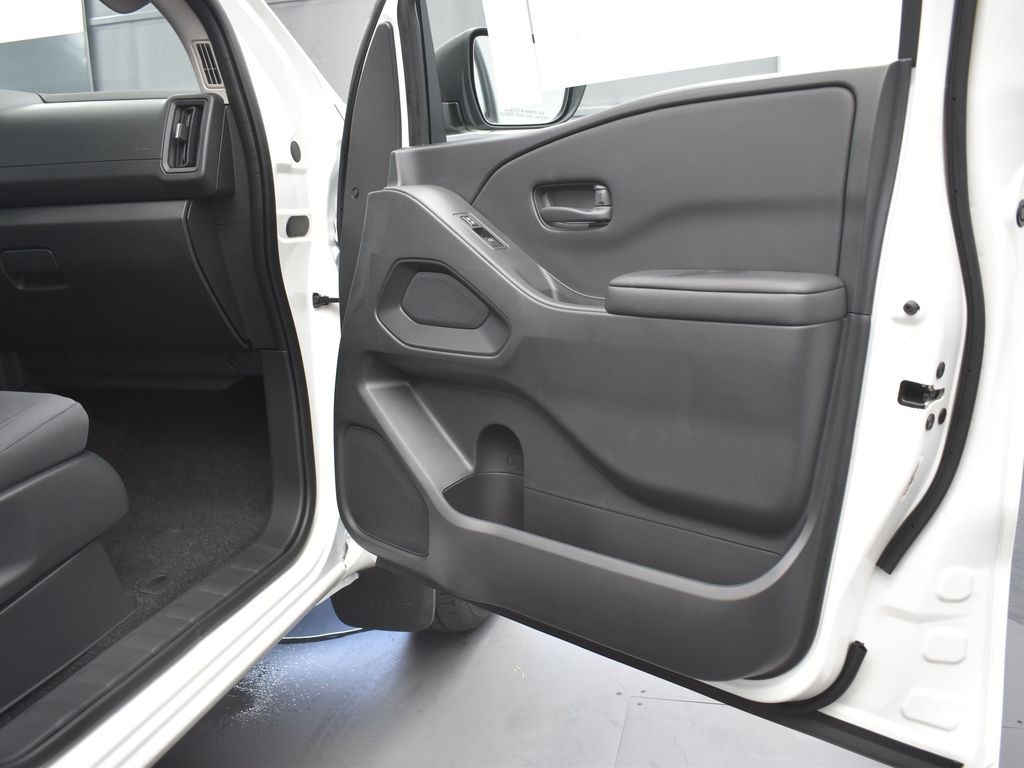 2026 Nissan Frontier S photo 20