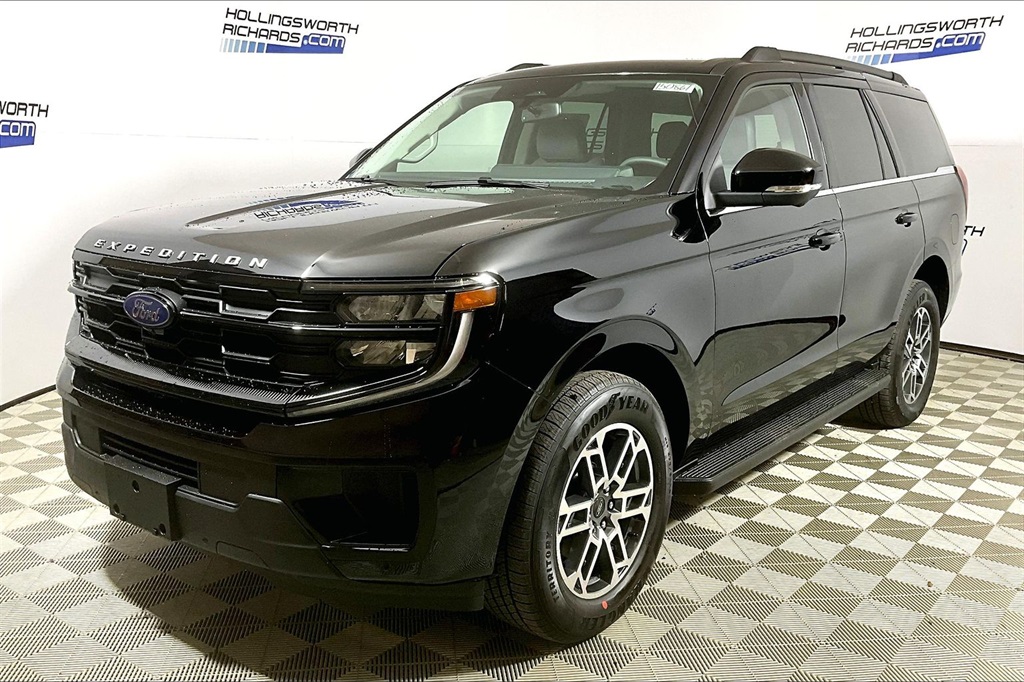 2025 Ford Expedition Active's photo