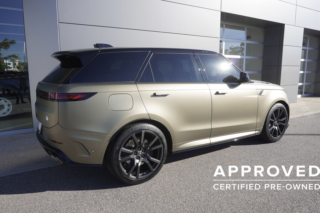 2024 Land Rover Range Rover Sport photo 4