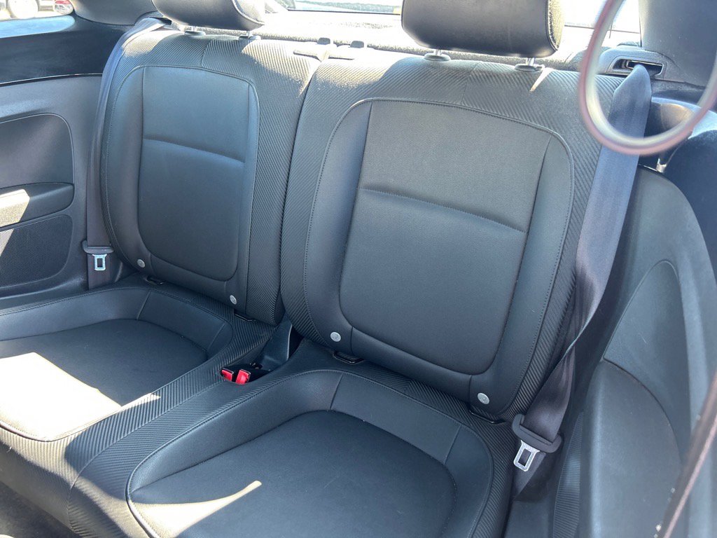 2014 Volkswagen Beetle 2.5L photo 11