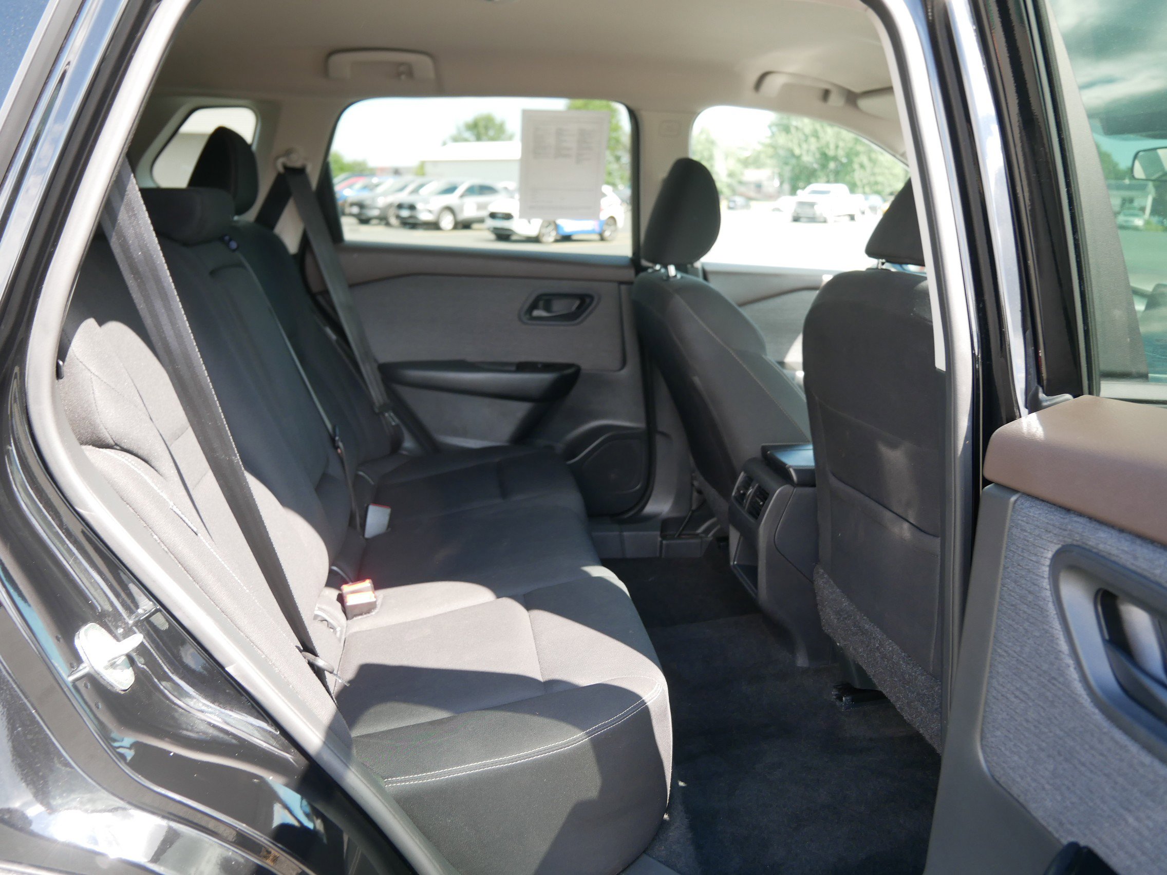 2023 Nissan Rogue S photo 14