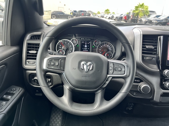 2025 Ram 1500 Tradesman photo 8