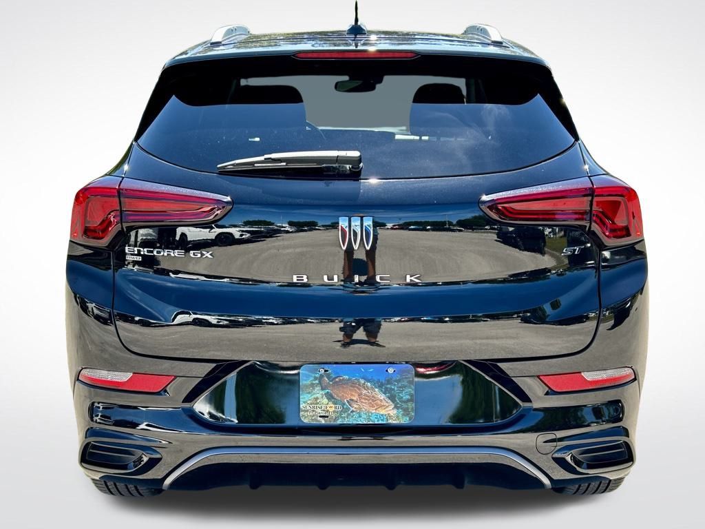 2024 Buick Encore GX Sport Touring photo 4