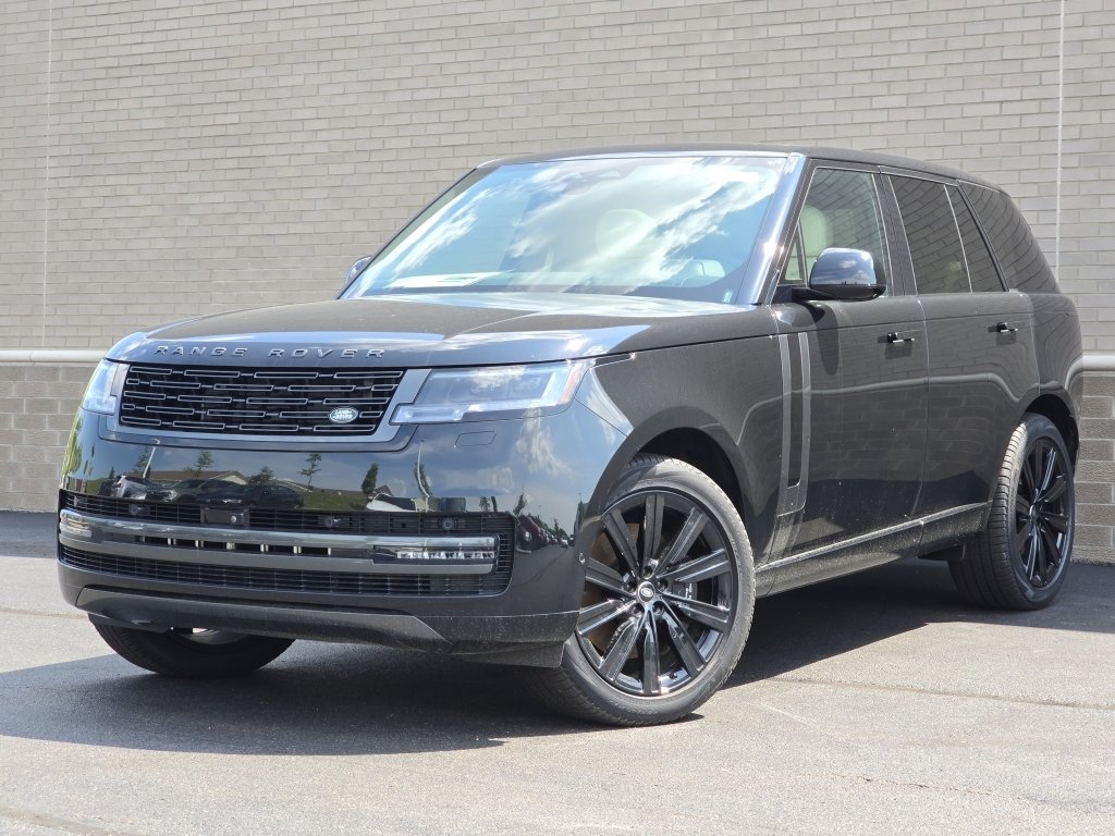 2025 Land Rover Range Rover SE's photo