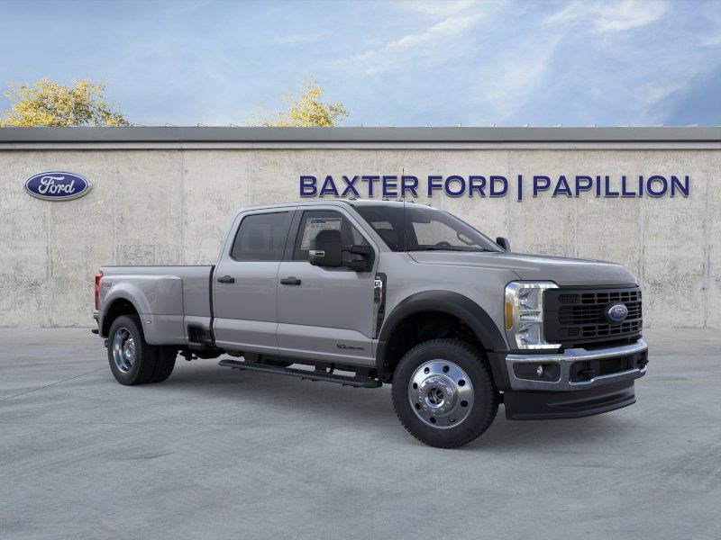 2026 Ford F-450 Super Duty XL's photo