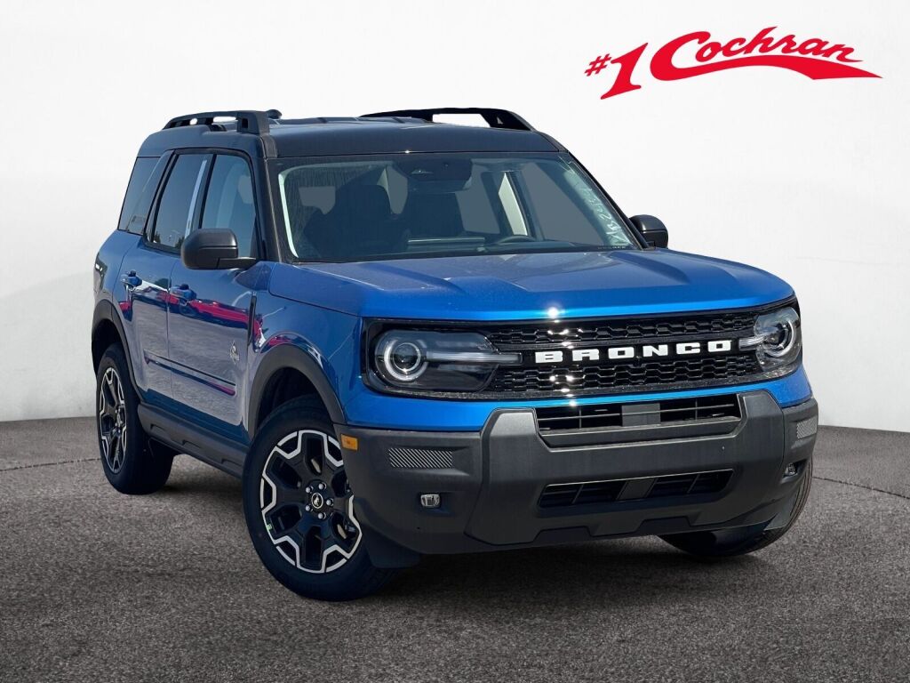 2025 Ford Bronco Sport Outer Banks's photo