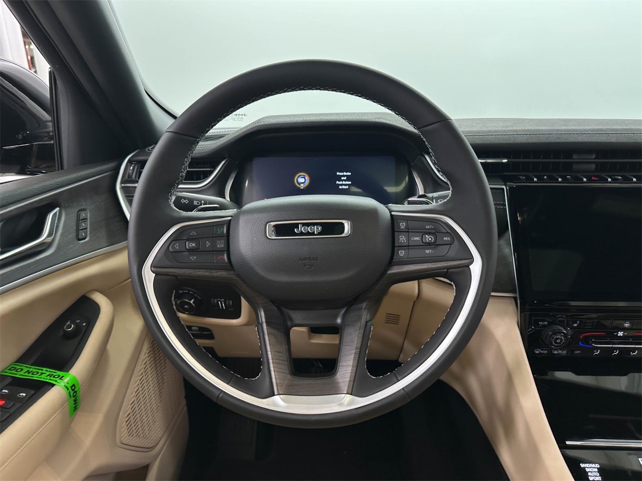 2025 Jeep Grand Cherokee Limited photo 20