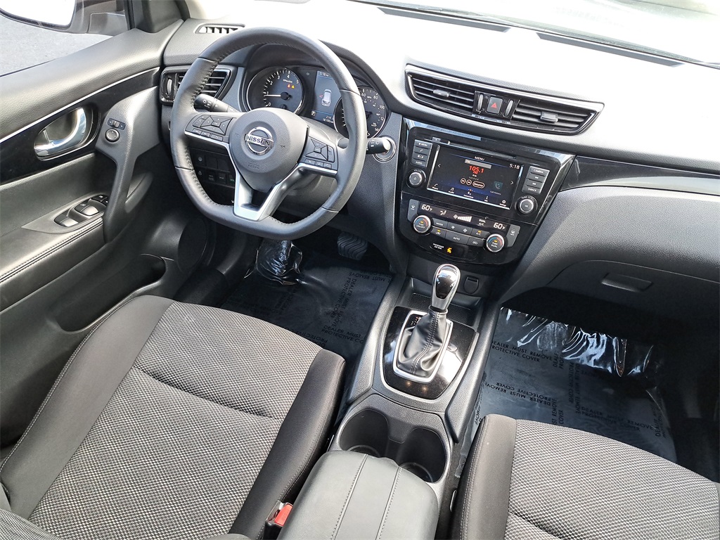 2021 Nissan Rogue Sport SV photo 13