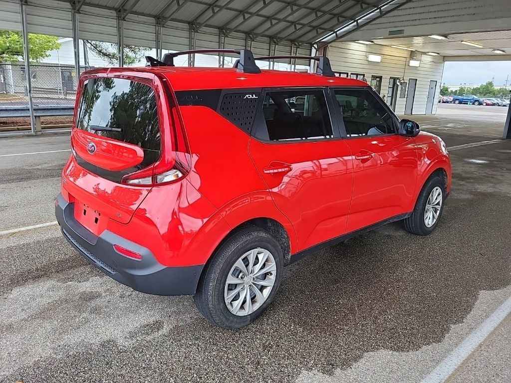 2020 Kia Soul LX photo 3