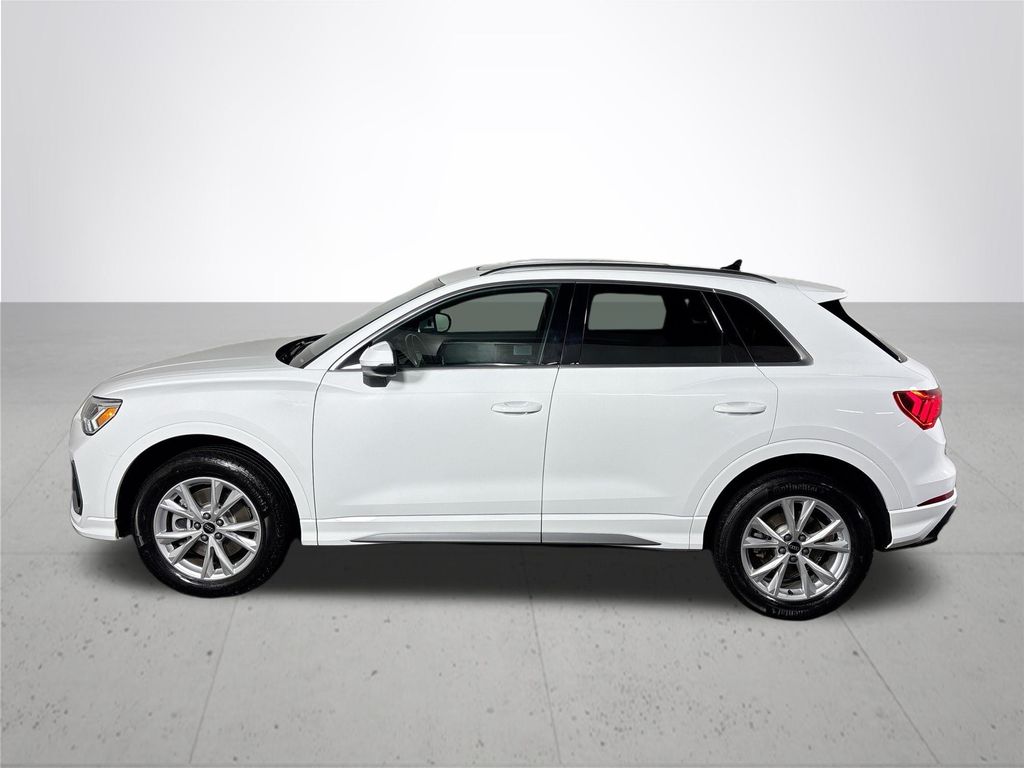 2024 Audi Q3 S line Premium photo 8
