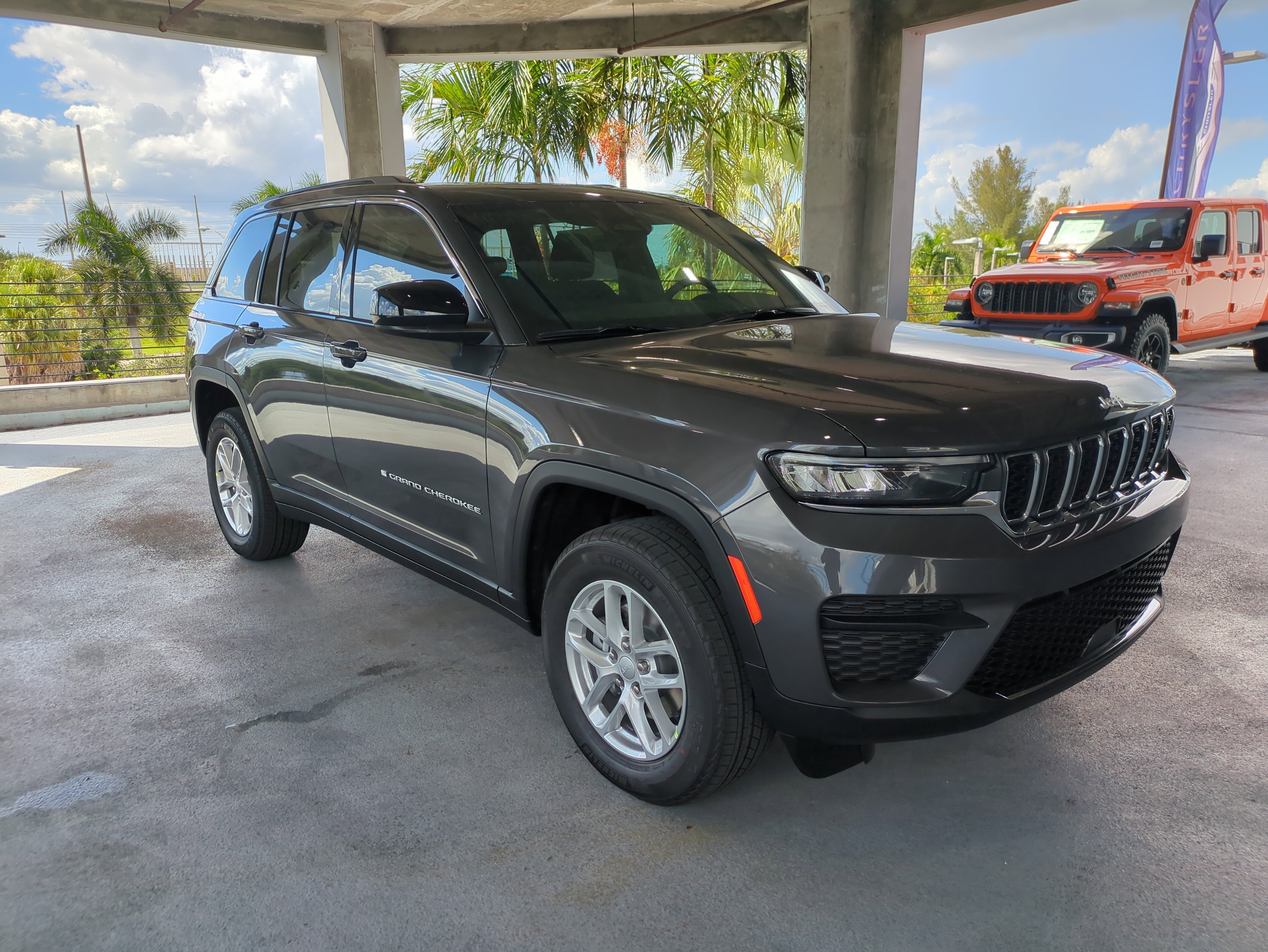 2025 Jeep Grand Cherokee Laredo's photo