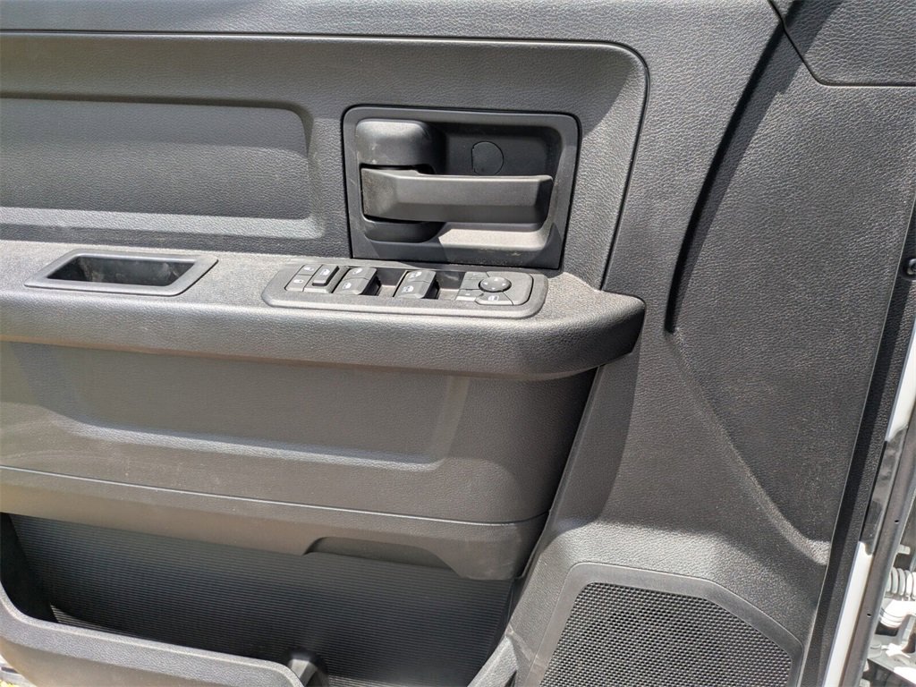2026 Ram 3500 Tradesman photo 16