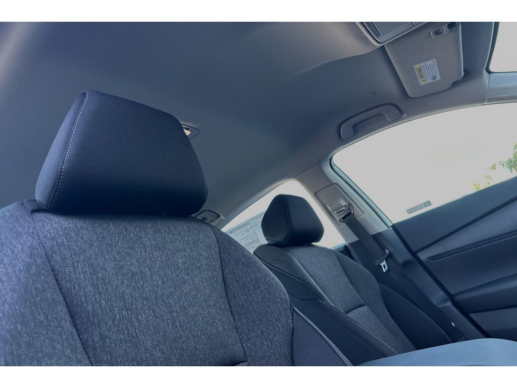 2025 Honda Accord LX photo 19