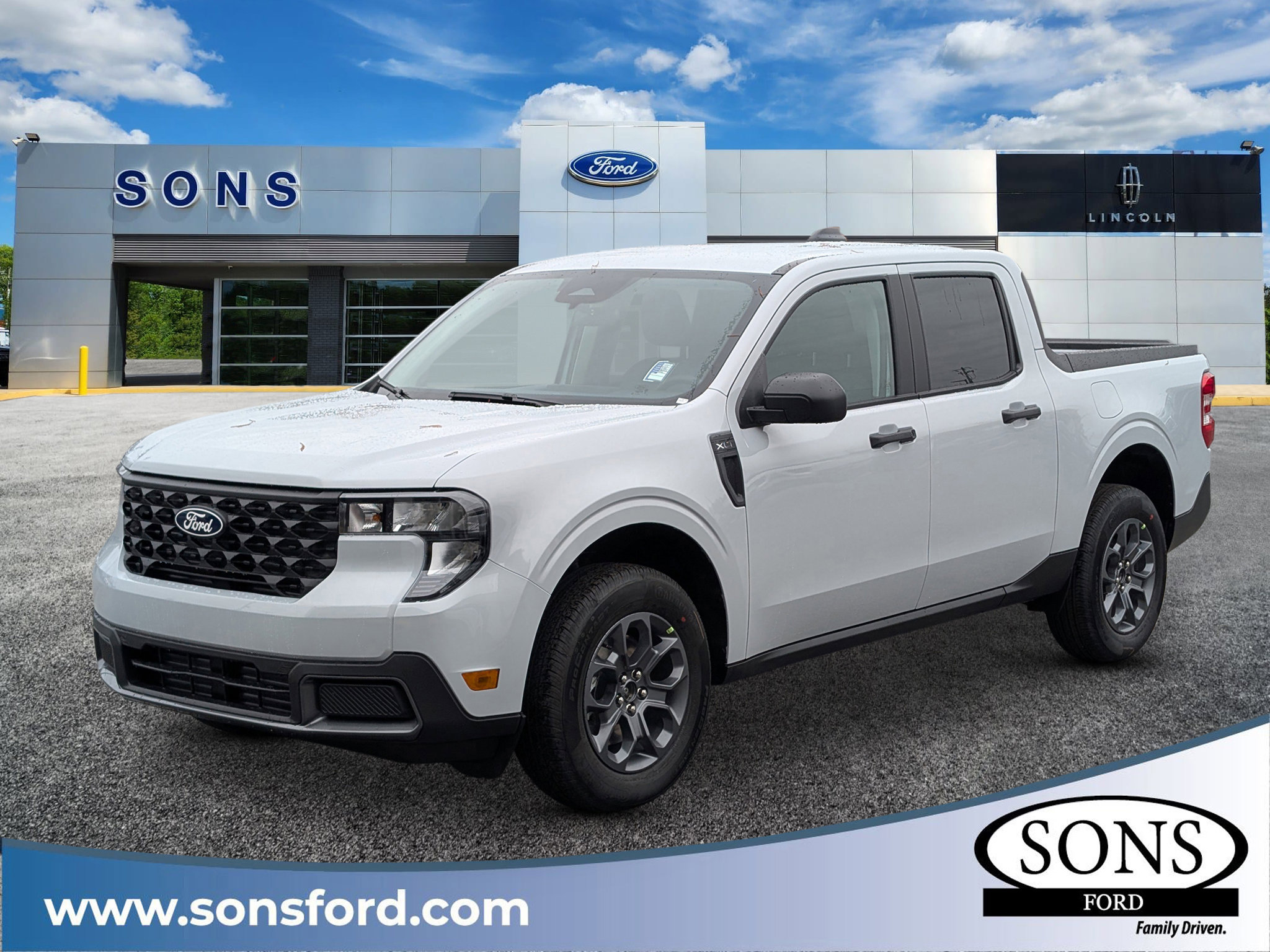 2025 Ford Maverick XLT's photo