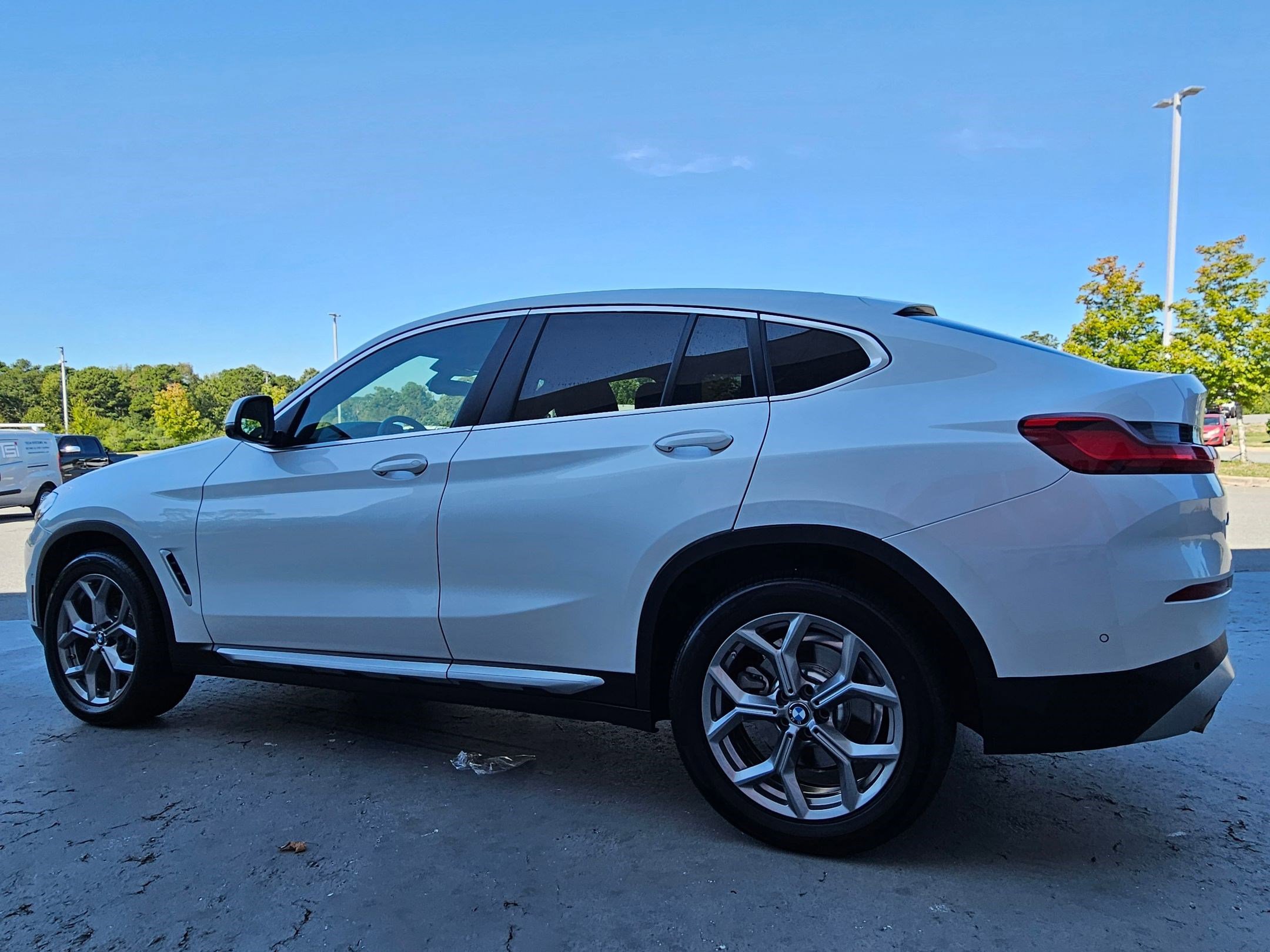 2024 Bmw X4 xDrive30i photo 2