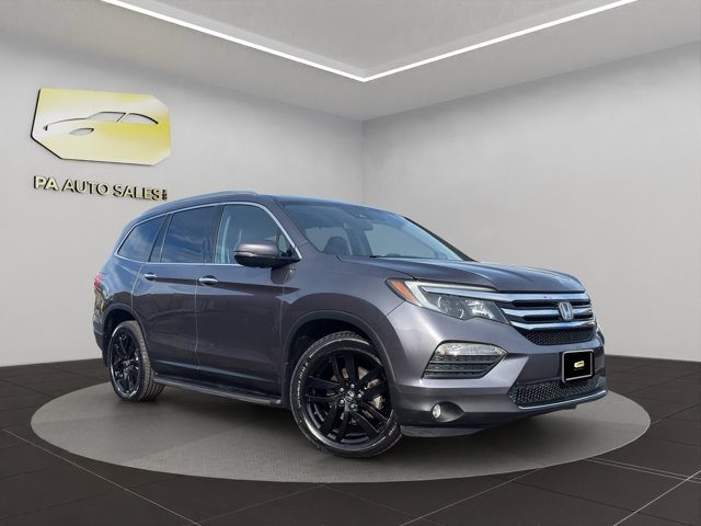 2016 Honda Pilot Elite's photo