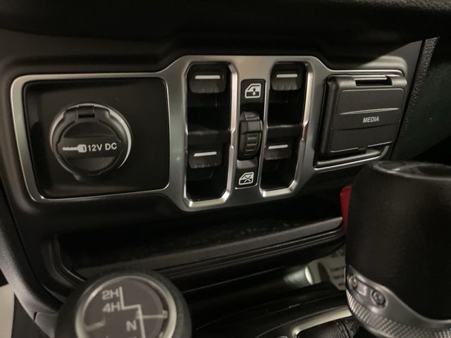 2025 Jeep Gladiator Sport S photo 27