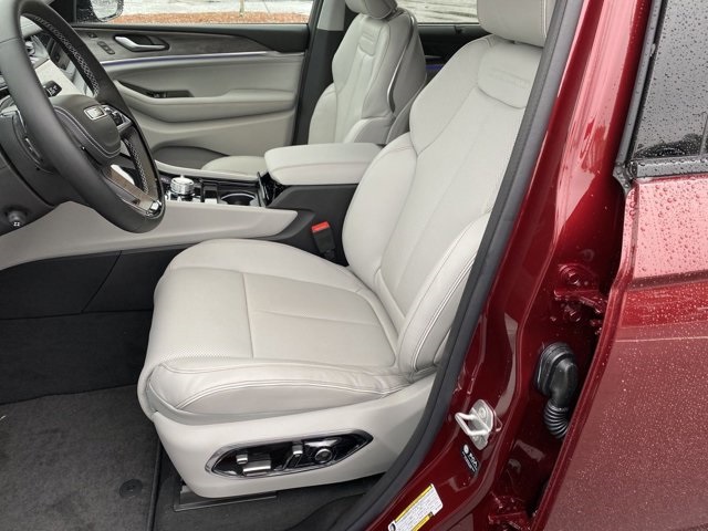 2022 Jeep Grand Cherokee Overland 4xe photo 9