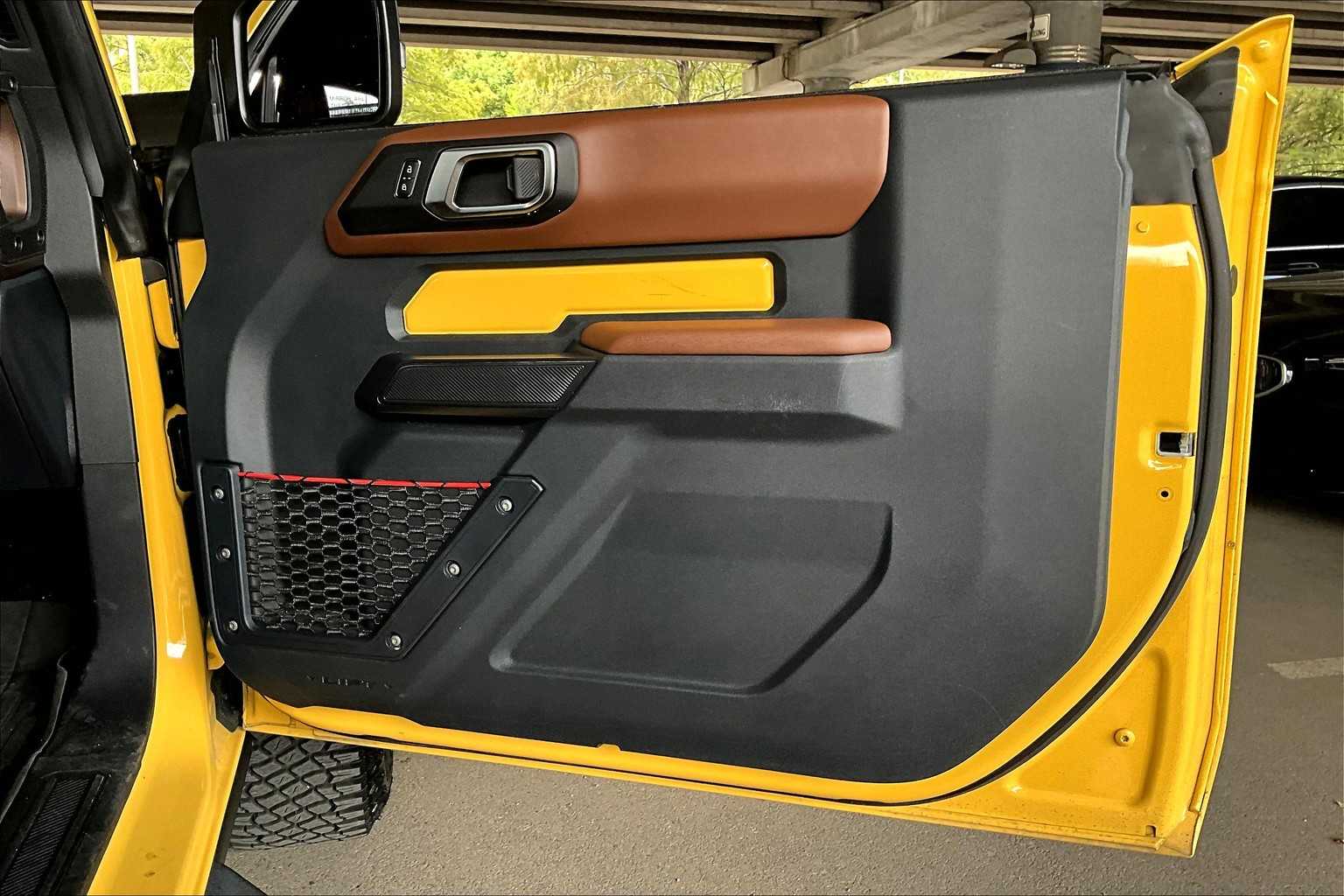 2024 Ford Bronco Heritage Limited First Edition photo 21