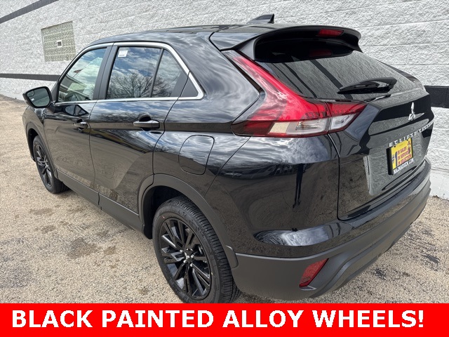 2025 Mitsubishi Eclipse Cross LE photo 5