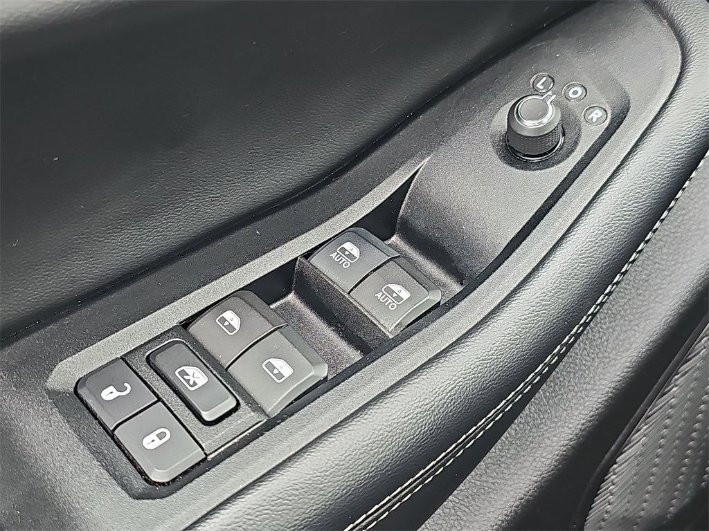 2024 Jeep Grand Cherokee Altitude photo 29