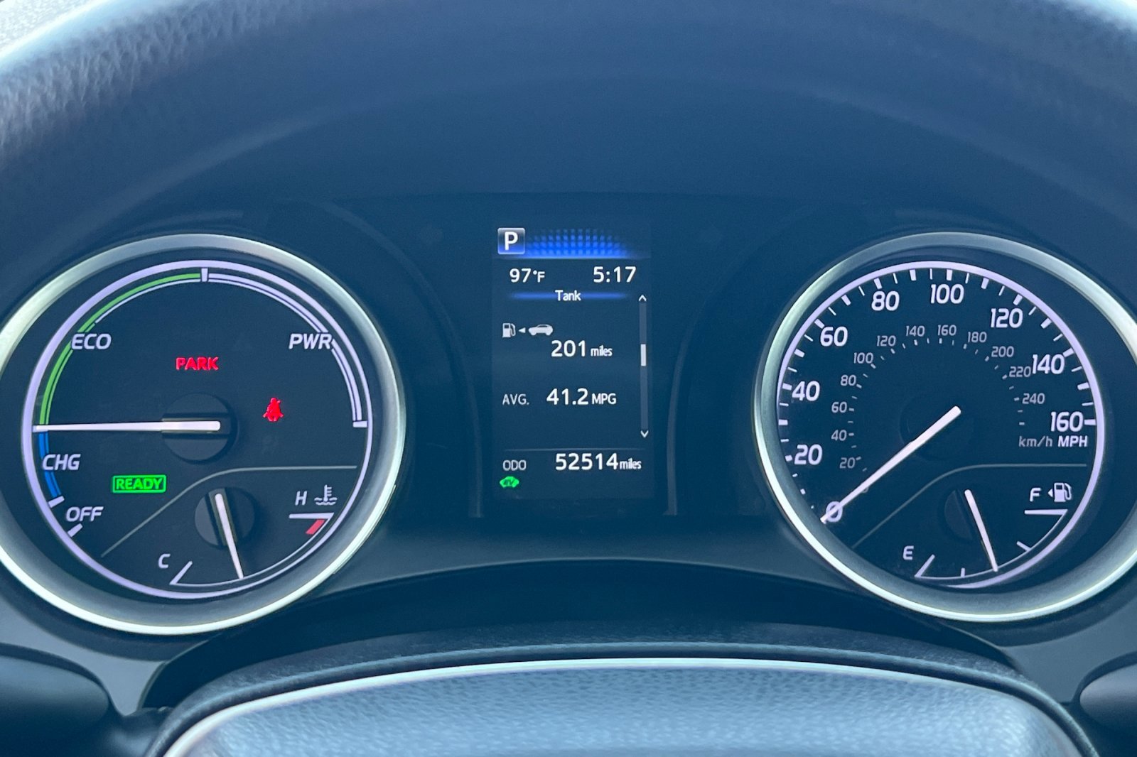2022 Toyota Camry Hybrid LE photo 21