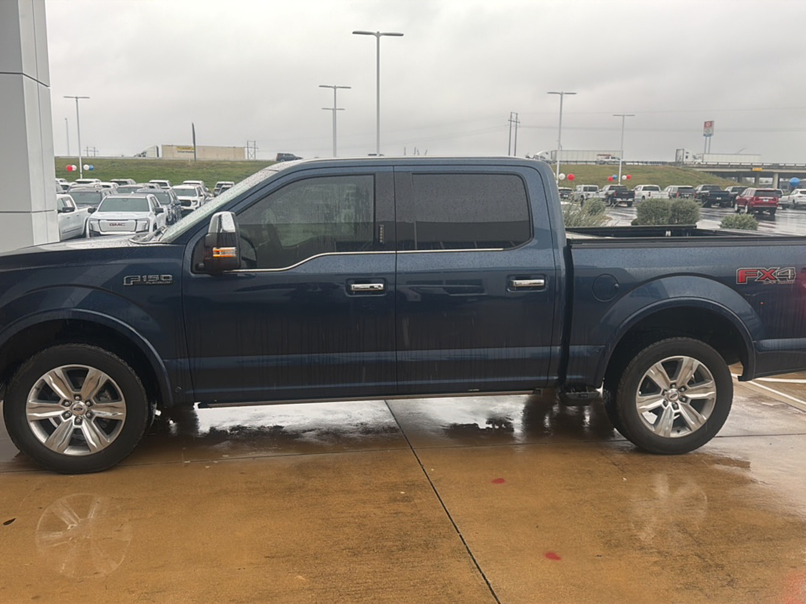 2018 Ford F-150 Platinum photo 4