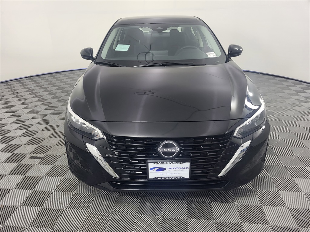 2025 Nissan Sentra SV photo 2